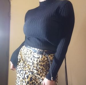 Black Ribbed Knit Soft Sweater W/ Lettuce Hemming